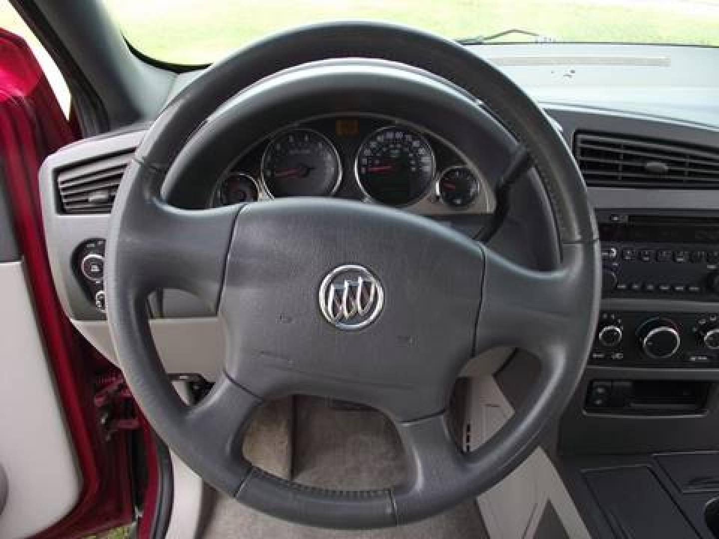 2005 Buick Rendezvous CX (3G5DA03E35S) with an 3.4L V6 OHV 12V engine, 4-Speed Automatic Overdrive transmission, located at 1 autoStrada Way, Portland , OR, 97212, (111) 111-1111, 0.000000, 0.000000 - Photo#31