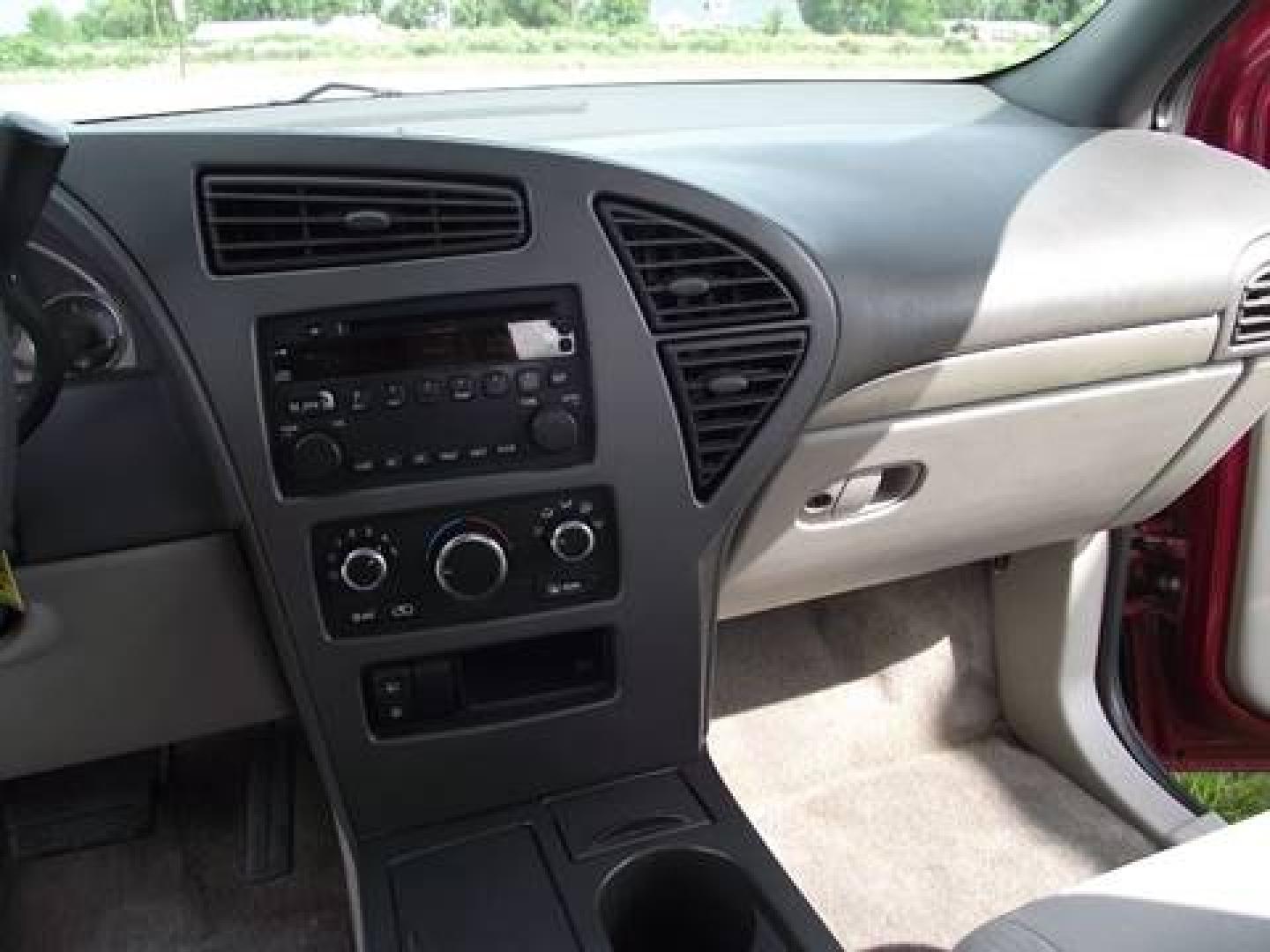 2005 Buick Rendezvous CX (3G5DA03E35S) with an 3.4L V6 OHV 12V engine, 4-Speed Automatic Overdrive transmission, located at 1 autoStrada Way, Portland , OR, 97212, (111) 111-1111, 0.000000, 0.000000 - Photo#32