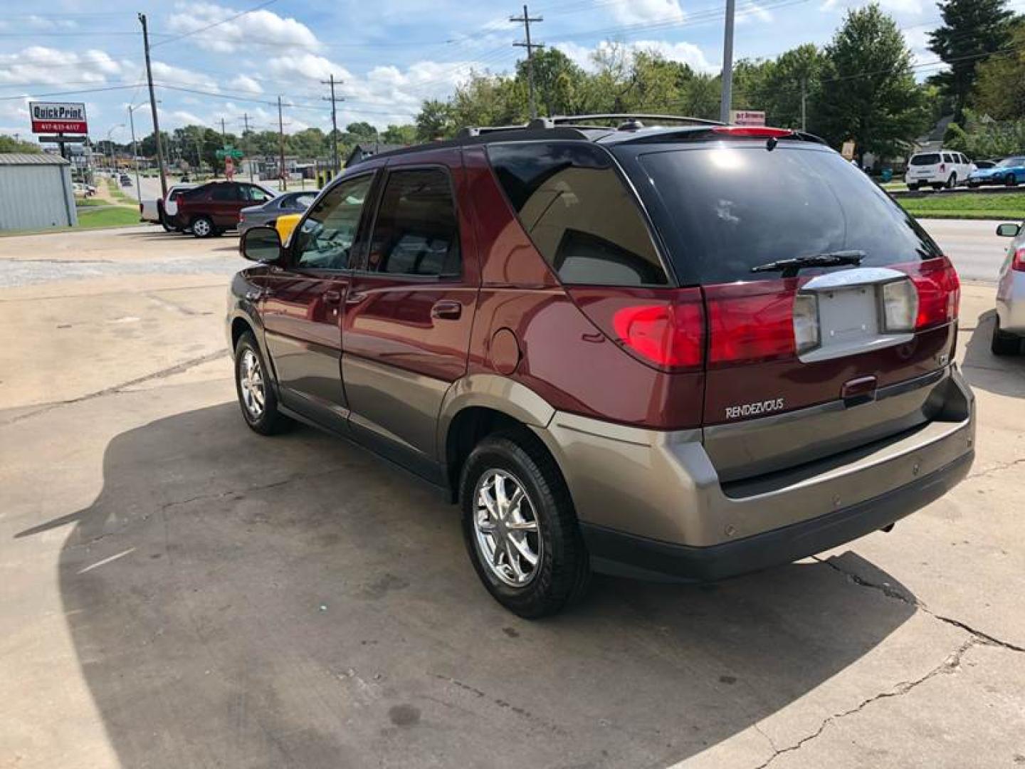 2005 Buick Rendezvous CX (3G5DA03E35S) with an 3.4L V6 OHV 12V engine, 4-Speed Automatic Overdrive transmission, located at 1 autoStrada Way, Portland , OR, 97212, (111) 111-1111, 0.000000, 0.000000 - Photo#4